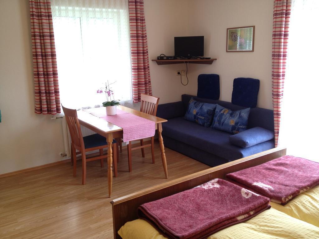 Tischnerhof Appartements Bad Kleinkirchheim Room photo